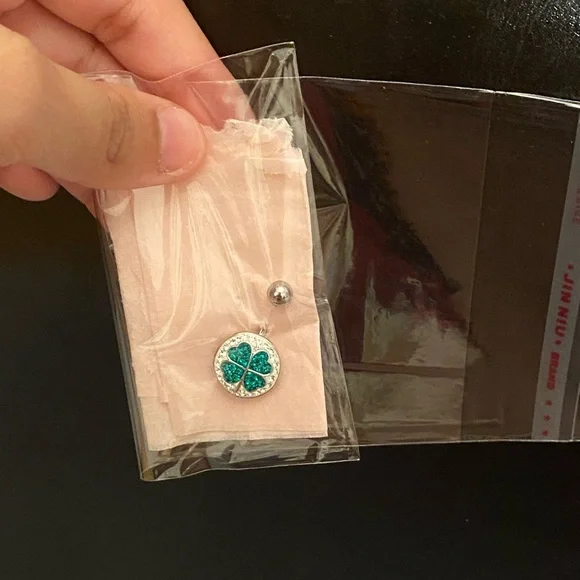 Jeweled Shamrock Belly Button Ring - Picture 1 of 4
